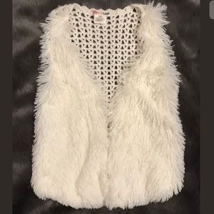 RAGDOLL & ROCKETS Faux Fur Sweater Vest Large